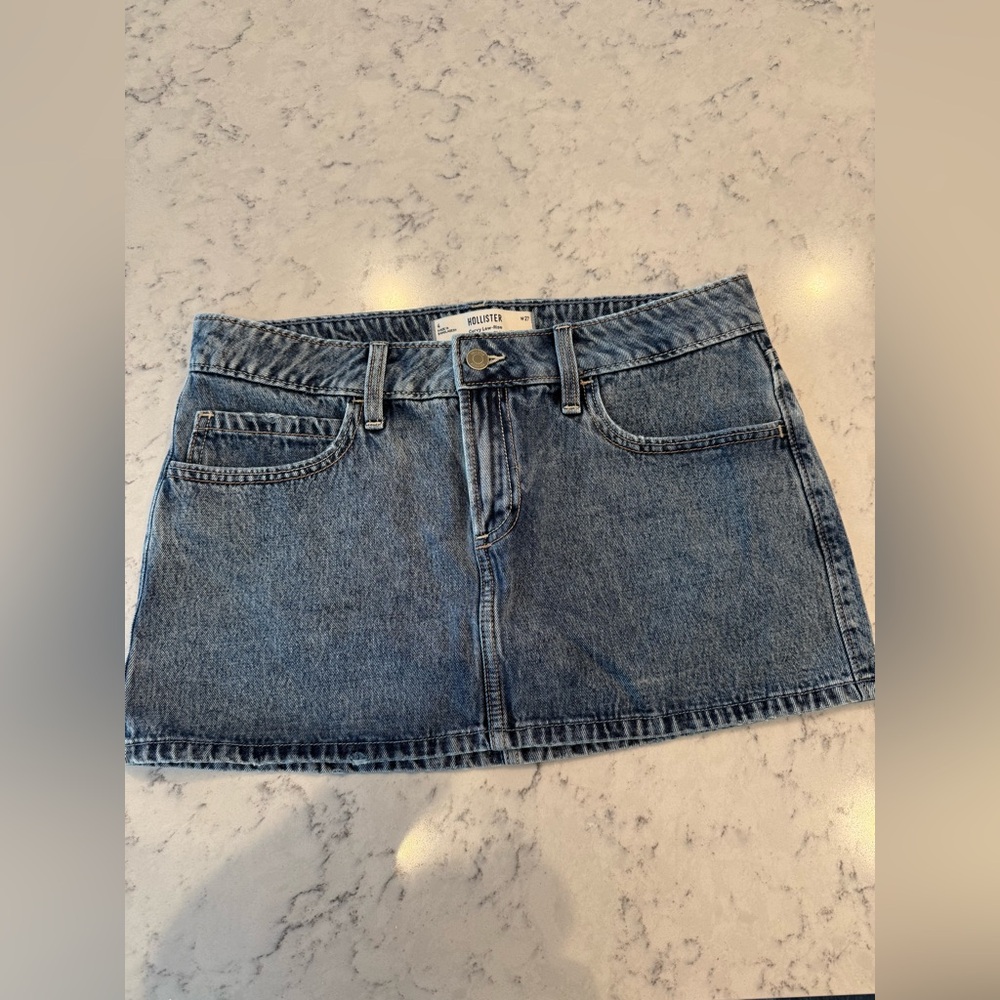 Curvy Low-rise Denim Mini Skirt